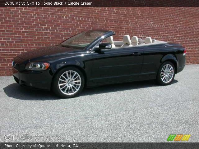 2008 Volvo C70 T5 in Solid Black