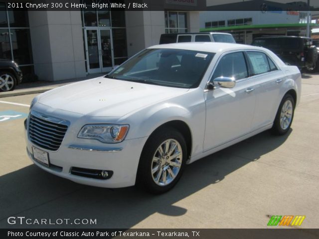2011 Chrysler 300 C Hemi in Bright White