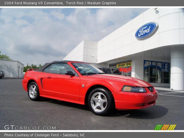 2004 Ford Mustang V6 Convertible in Torch Red