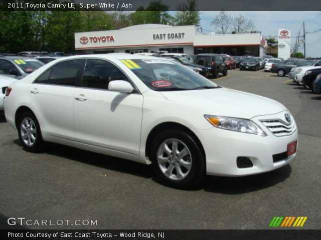 2011 Toyota Camry LE in Super White