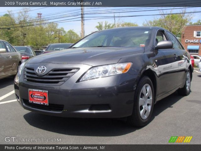 2009 Toyota Camry LE in Magnetic Gray Metallic