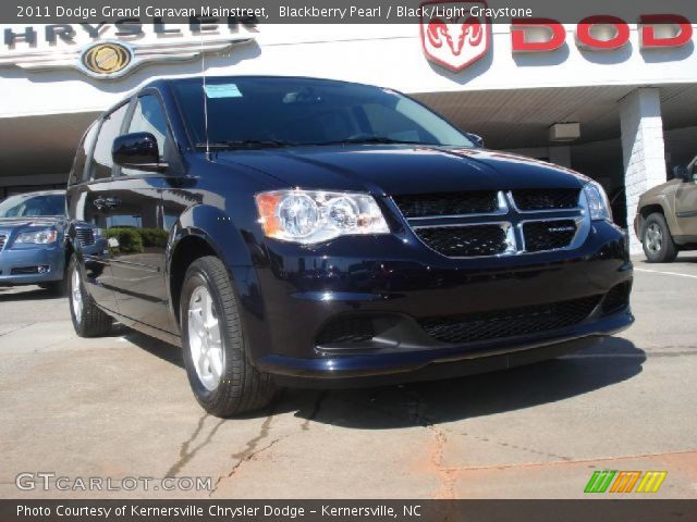 2011 Dodge Grand Caravan Mainstreet in Blackberry Pearl