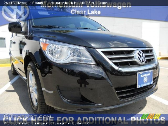 2011 Volkswagen Routan SE in Nocturne Black Metallic