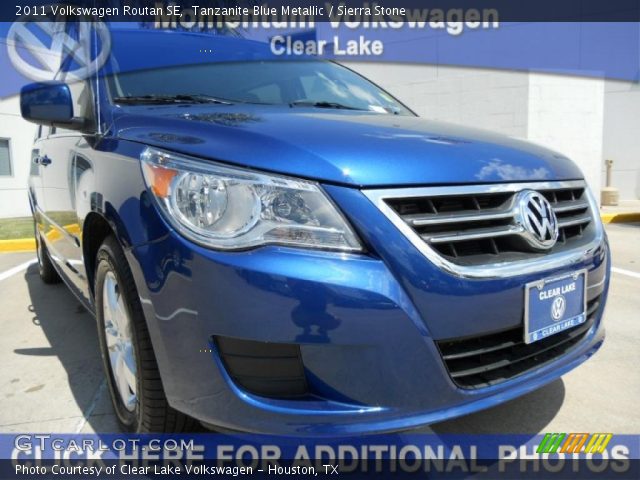 2011 Volkswagen Routan SE in Tanzanite Blue Metallic