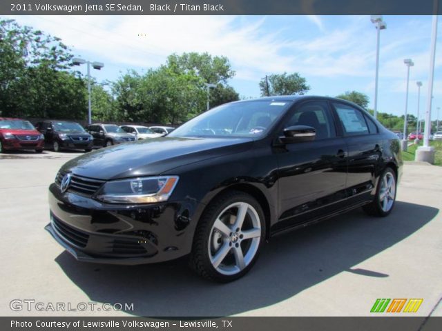 2011 Volkswagen Jetta SE Sedan in Black