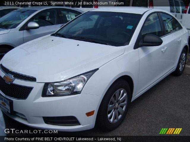 2011 Chevrolet Cruze LS in Summit White
