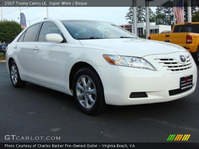 2007 Toyota Camry LE in Super White