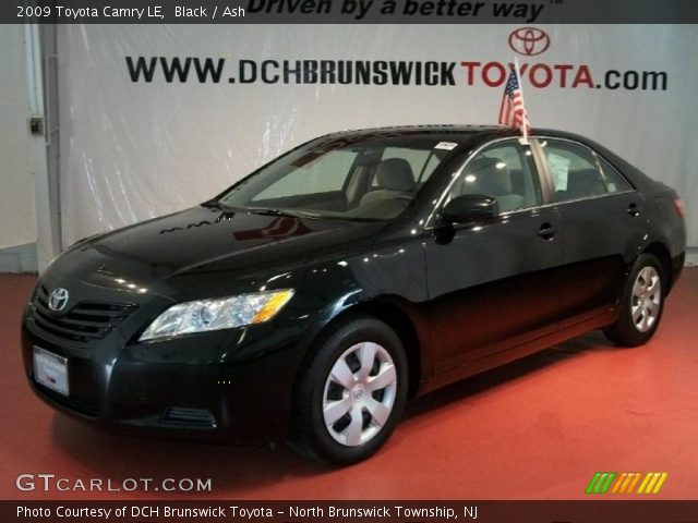 2009 Toyota Camry LE in Black