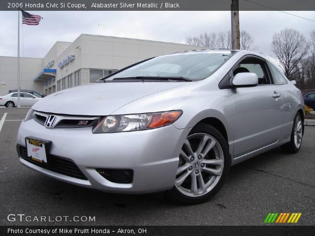 2006 Honda Civic Si Coupe in Alabaster Silver Metallic