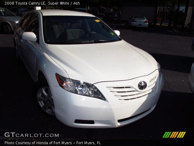 2008 Toyota Camry LE in Super White