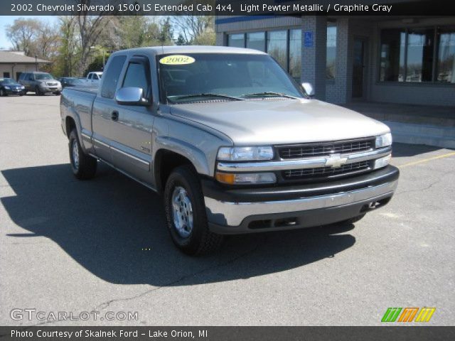 2002 Chevrolet Silverado 1500 LS Extended Cab 4x4 in Light Pewter Metallic