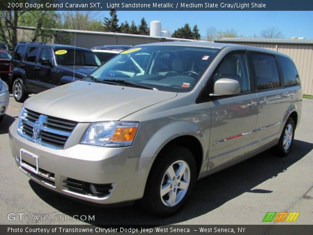 2008 Dodge Grand Caravan SXT in Light Sandstone Metallic