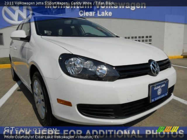 2011 Volkswagen Jetta S SportWagen in Candy White