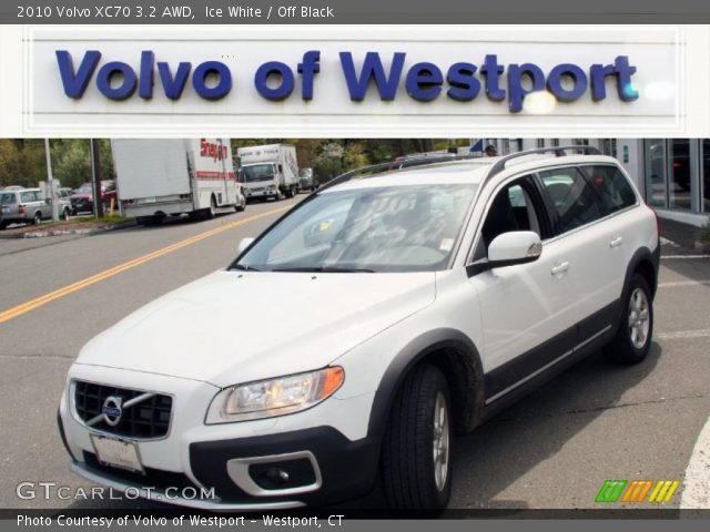 2010 Volvo XC70 3.2 AWD in Ice White