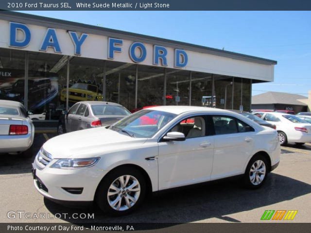 2010 Ford Taurus SEL in White Suede Metallic