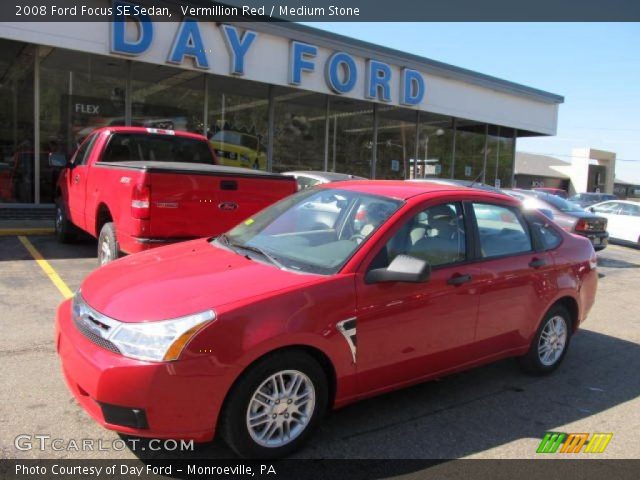 2008 Ford Focus SE Sedan in Vermillion Red