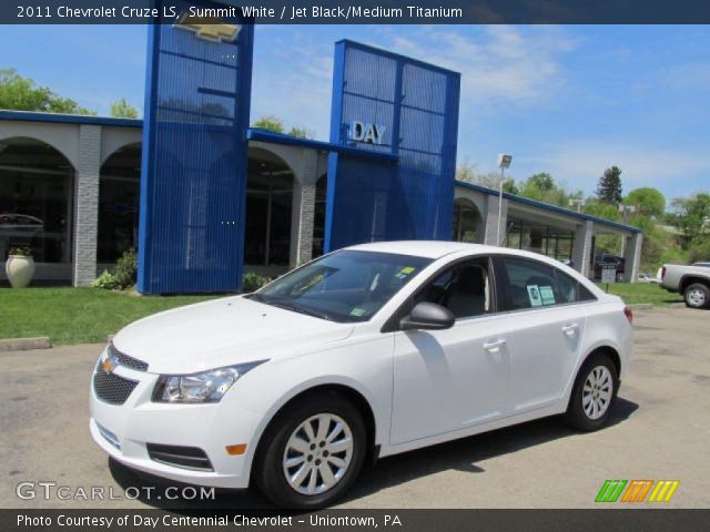 2011 Chevrolet Cruze LS in Summit White