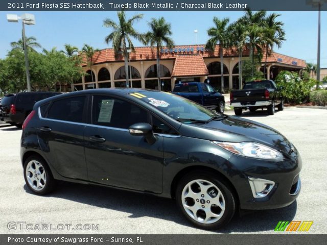 2011 Ford Fiesta SES Hatchback in Tuxedo Black Metallic