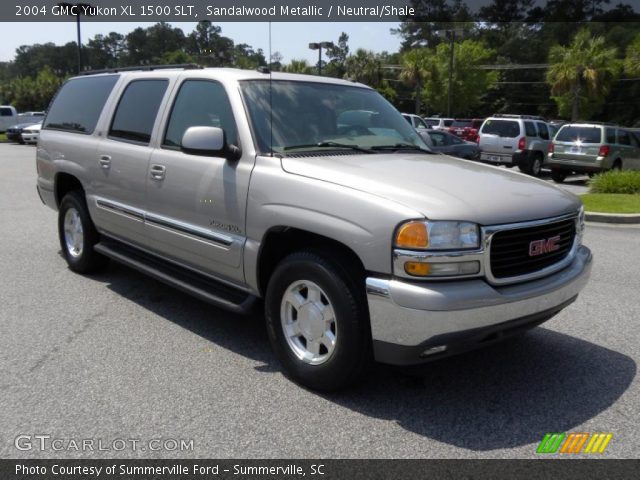 2004 GMC Yukon XL 1500 SLT in Sandalwood Metallic