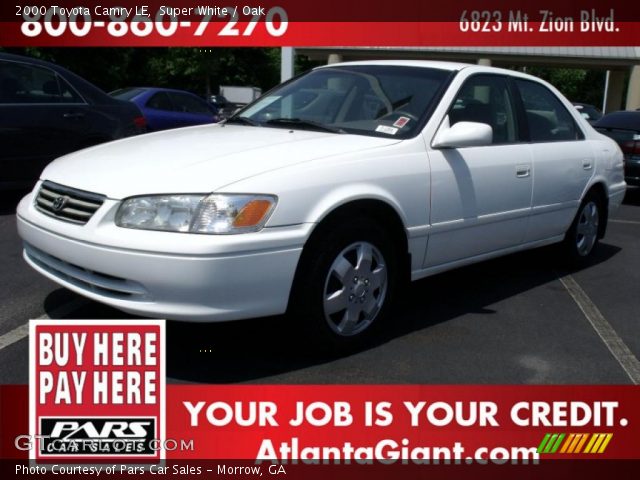 2000 Toyota Camry LE in Super White