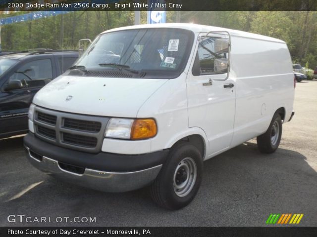 2000 Dodge Ram Van 2500 Cargo in Bright White