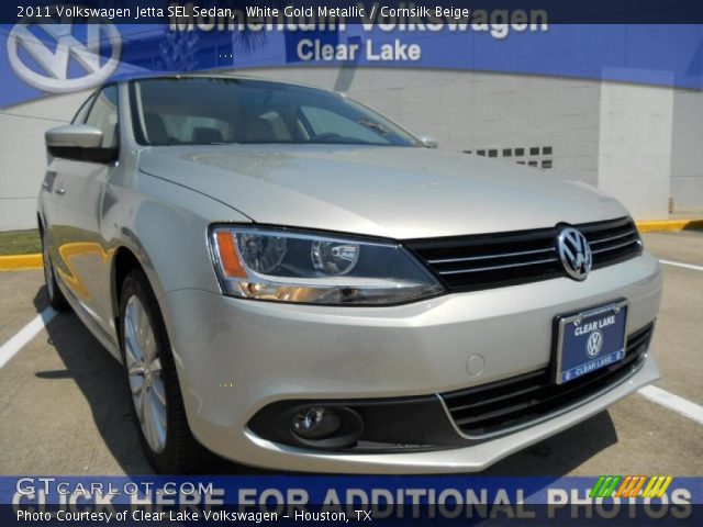 2011 Volkswagen Jetta SEL Sedan in White Gold Metallic