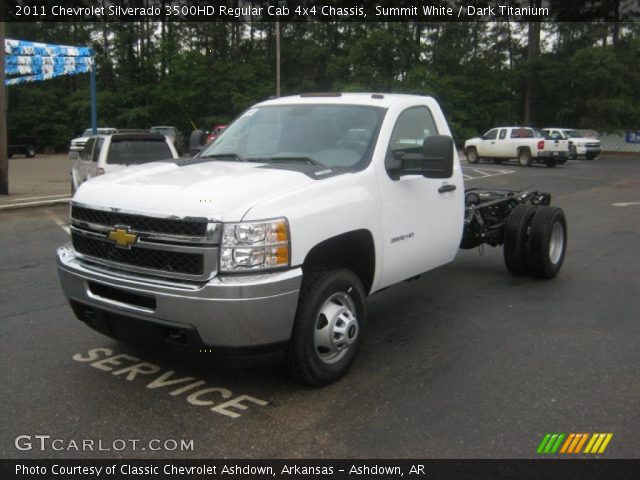 2011 Chevrolet Silverado 3500HD Regular Cab 4x4 Chassis in Summit White