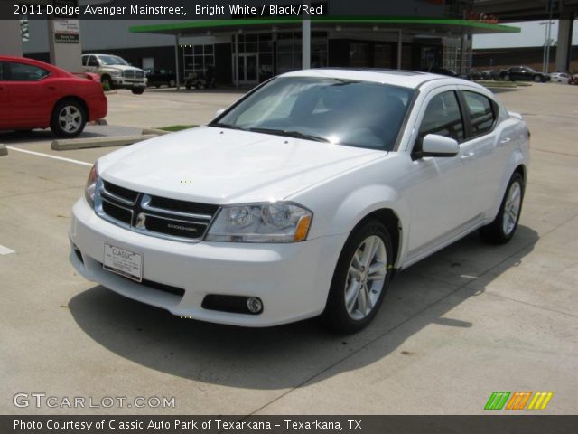2011 Dodge Avenger Mainstreet in Bright White