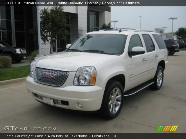 2011 GMC Yukon Denali AWD in White Diamond Tintcoat