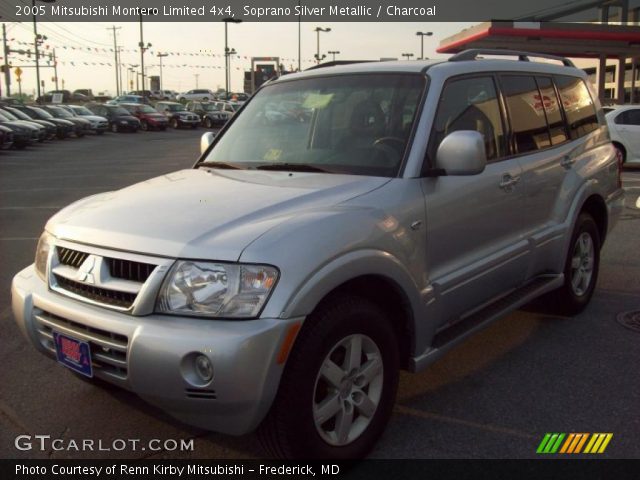 2005 Mitsubishi Montero Limited 4x4 in Soprano Silver Metallic