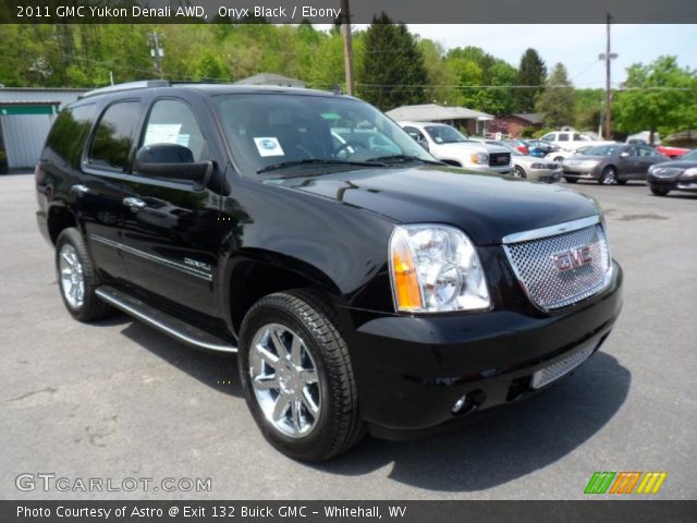 2011 GMC Yukon Denali AWD in Onyx Black