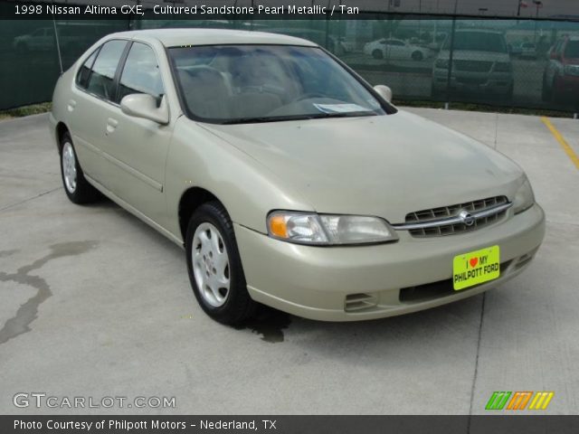 1998 Nissan Altima GXE in Cultured Sandstone Pearl Metallic