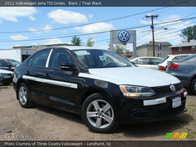 2011 Volkswagen Jetta TDI Sedan in Black