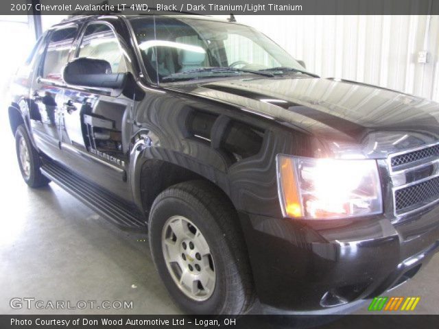 2007 Chevrolet Avalanche LT 4WD in Black