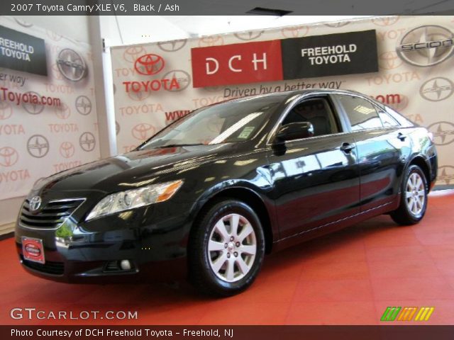 2007 Toyota Camry XLE V6 in Black