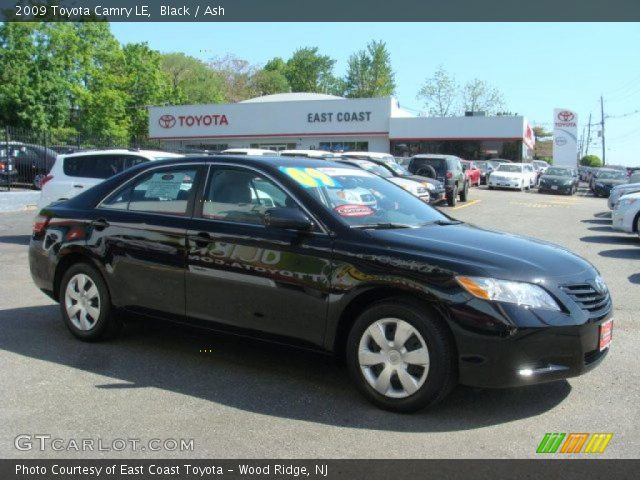 2009 Toyota Camry LE in Black