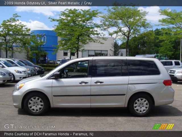 2009 Honda Odyssey LX in Silver Pearl Metallic