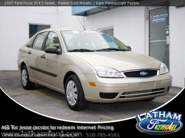 2007 Ford Focus ZX4 S Sedan in Pueblo Gold Metallic