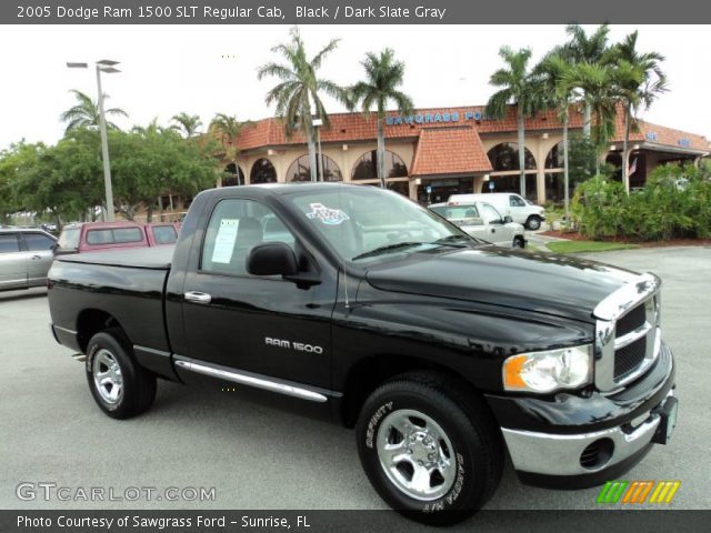 2005 Dodge Ram 1500 SLT Regular Cab in Black