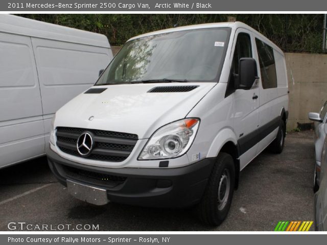 2011 Mercedes-Benz Sprinter 2500 Cargo Van in Arctic White