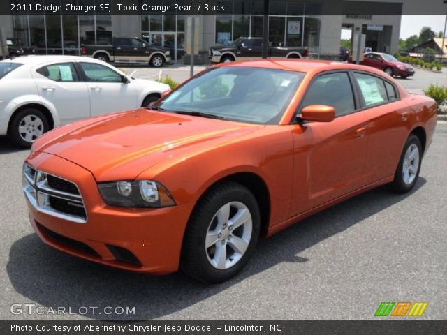 2011 Dodge Charger SE in Toxic Orange Pearl