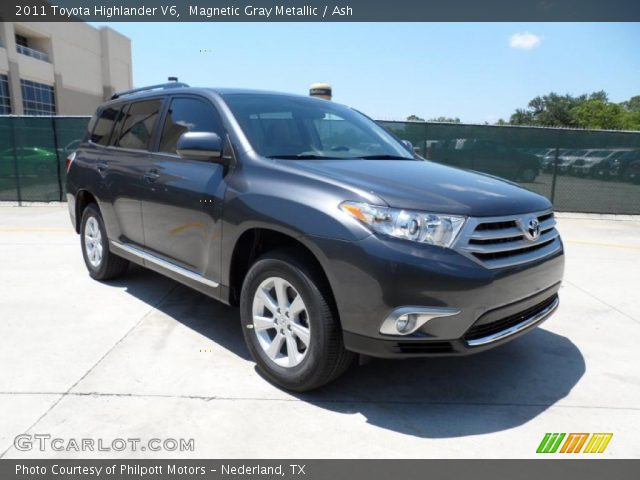 2011 Toyota Highlander V6 in Magnetic Gray Metallic