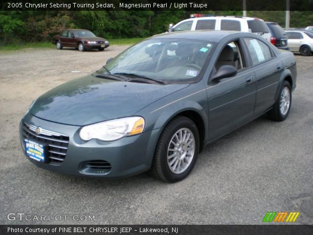 2005 Chrysler Sebring Touring Sedan in Magnesium Pearl