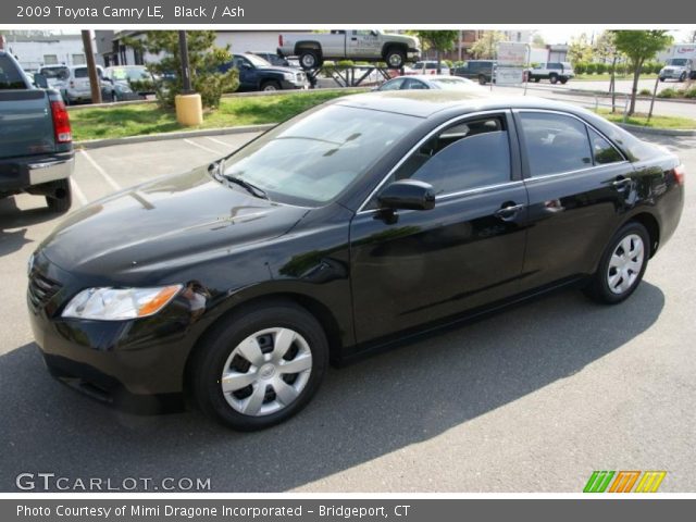 2009 Toyota Camry LE in Black