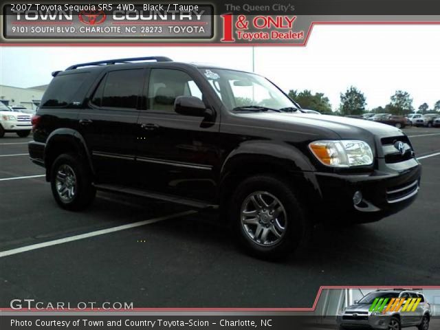 2007 Toyota Sequoia SR5 4WD in Black