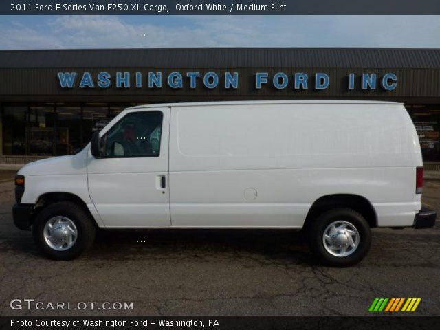 2011 Ford E Series Van E250 XL Cargo in Oxford White
