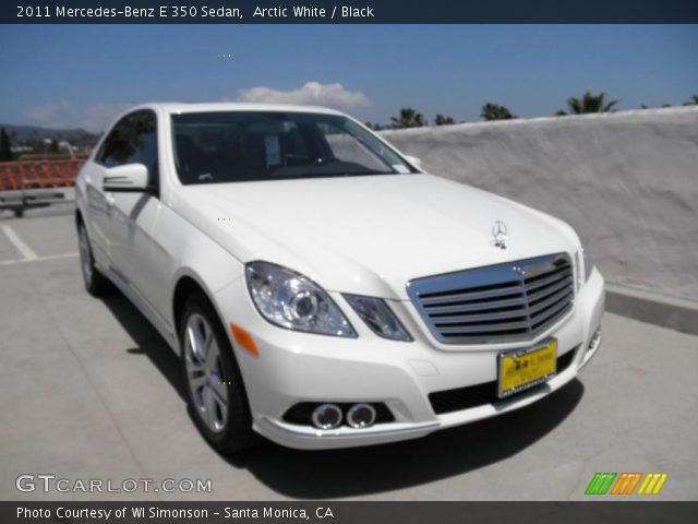 2011 Mercedes-Benz E 350 Sedan in Arctic White