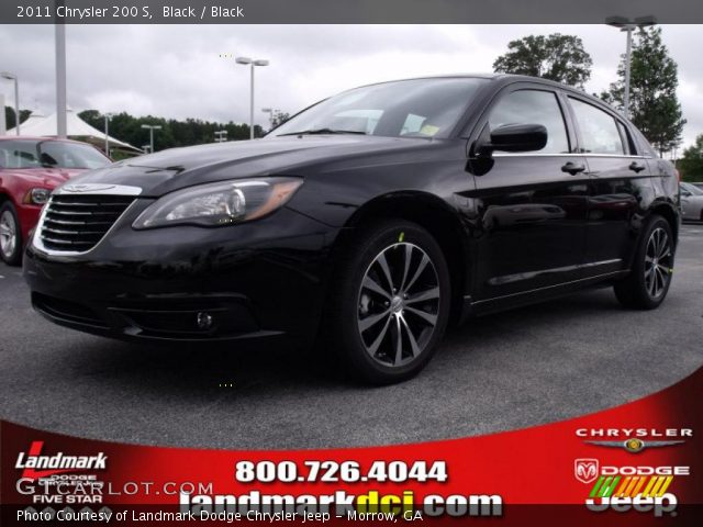 2011 Chrysler 200 S in Black