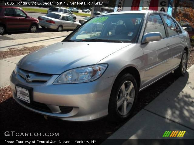 2005 Honda Civic EX Sedan in Satin Silver Metallic