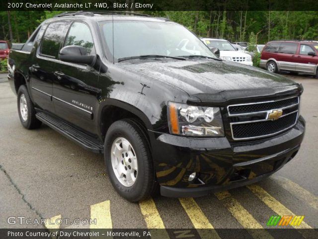 2007 Chevrolet Avalanche LT 4WD in Black